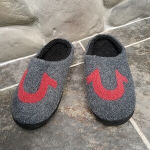 True Religion Gray and Red Slippers